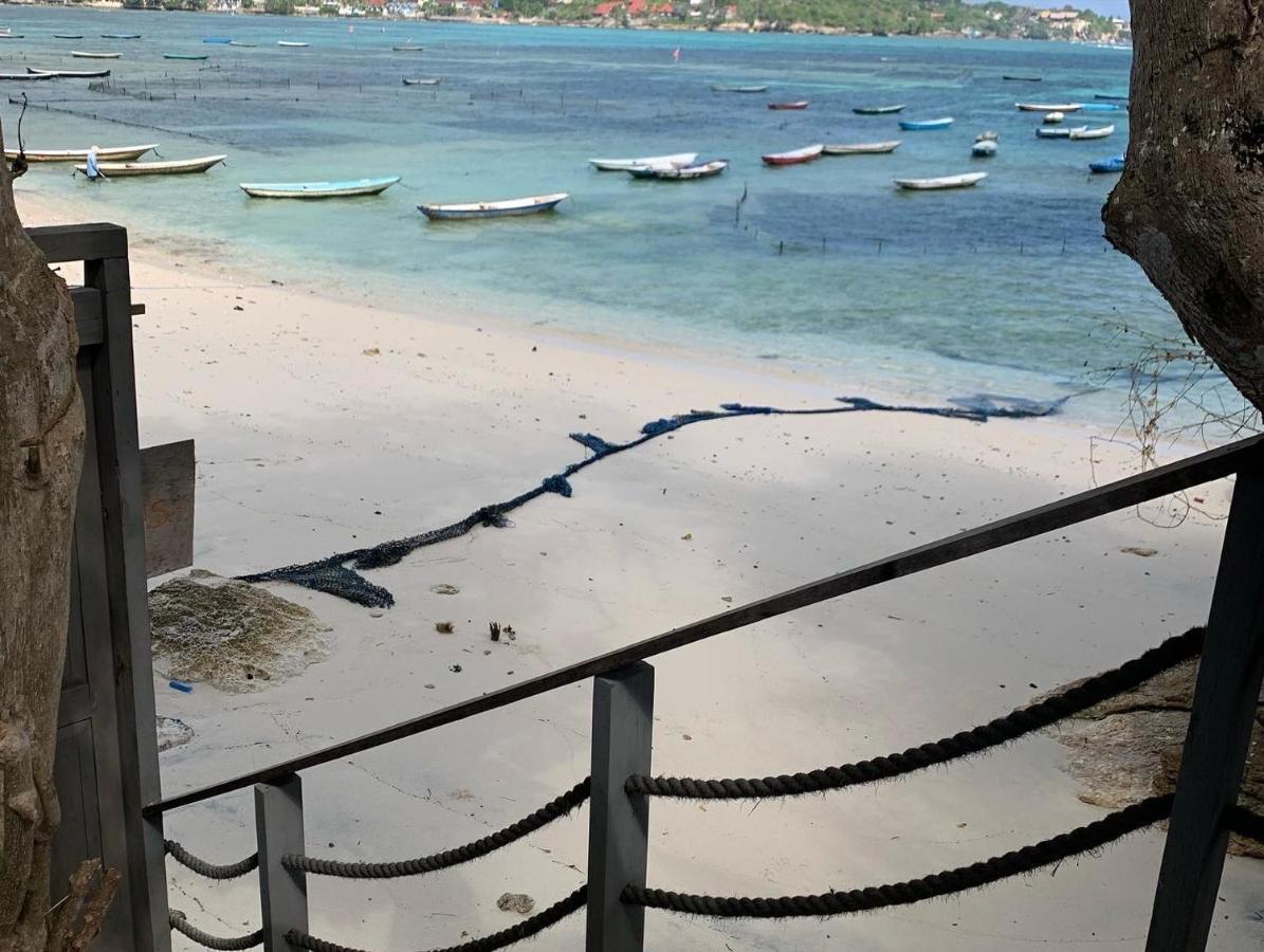 Katoni Villa Lembongan Exterior photo