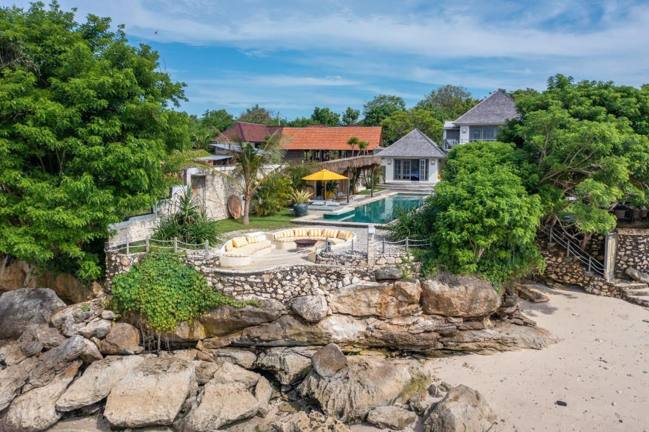 Katoni Villa Lembongan Exterior photo
